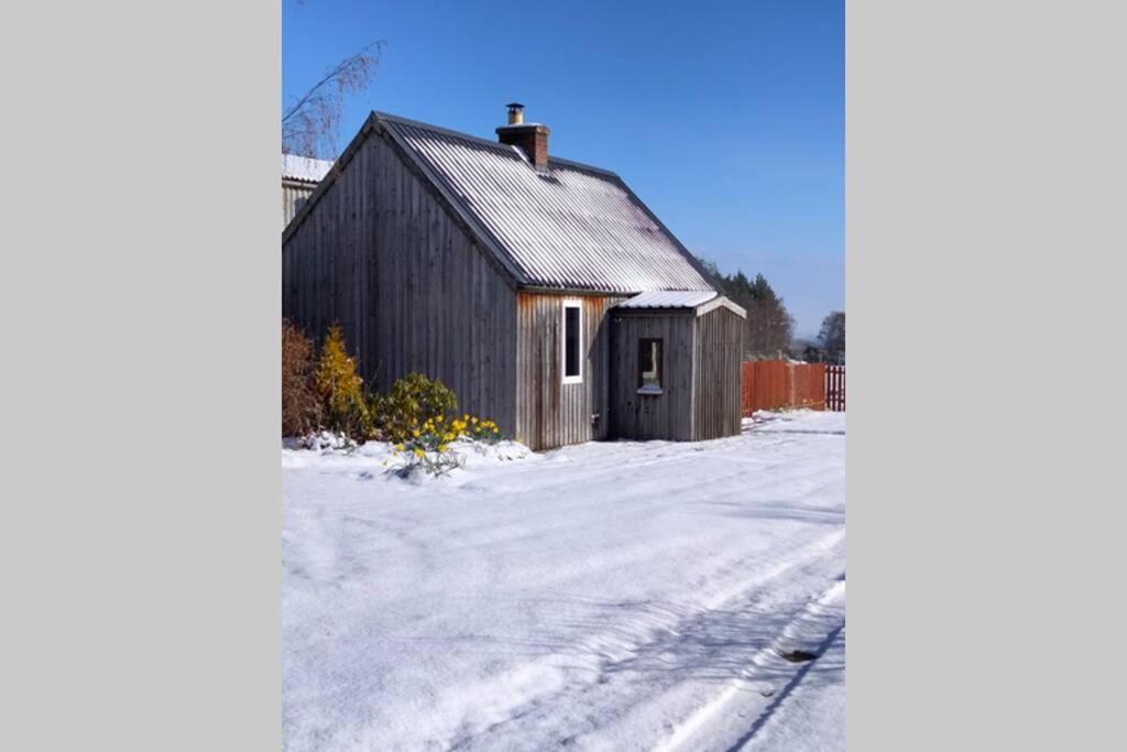 Small Cosy Bothy Dingwall Εξωτερικό φωτογραφία